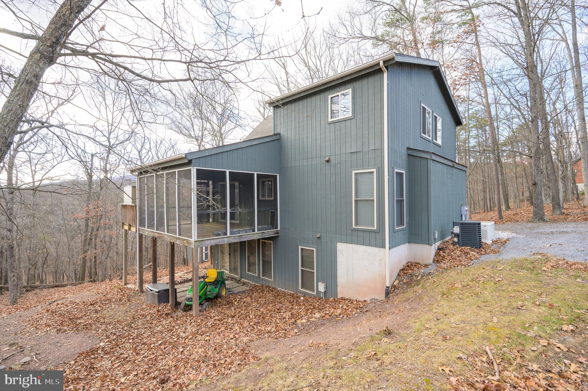 THE WOODS - Residential