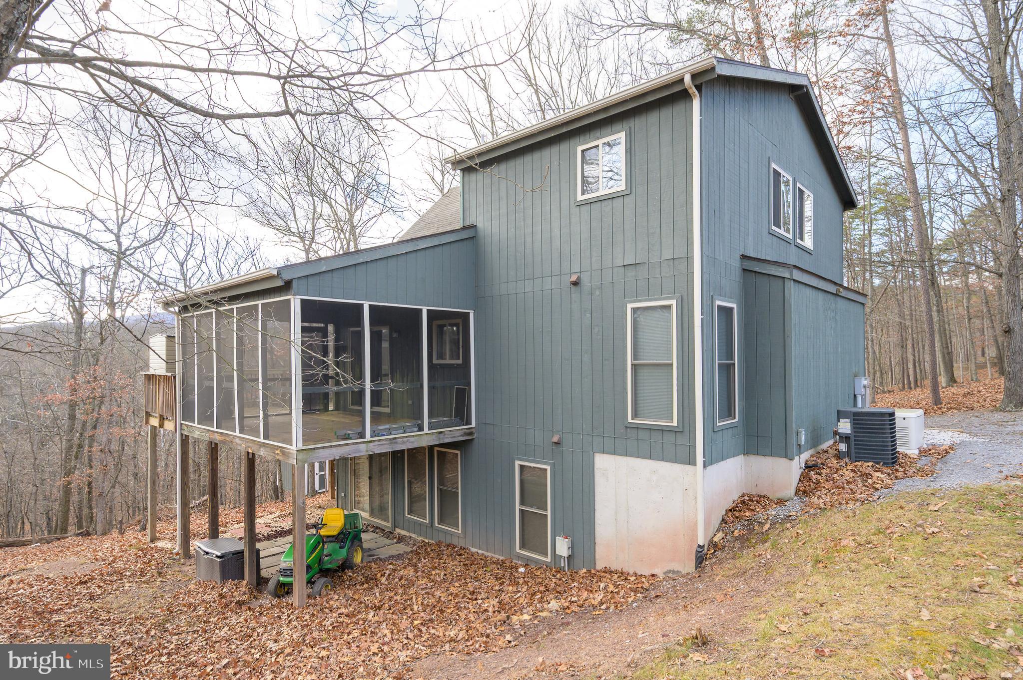 THE WOODS - Residential