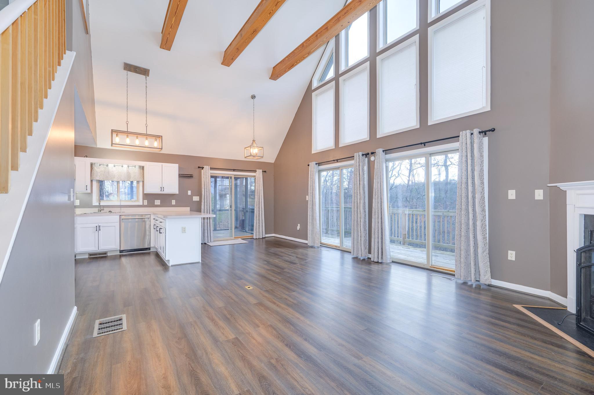 THE WOODS - Residential