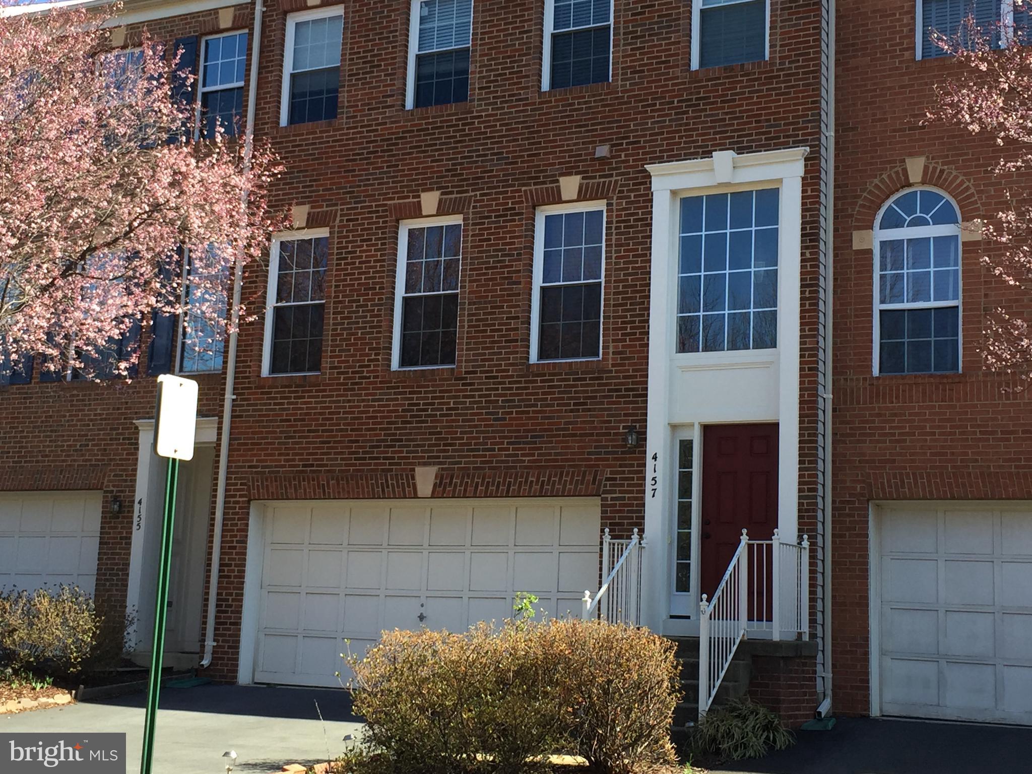 FAIR LAKES COURT - Residential Lease