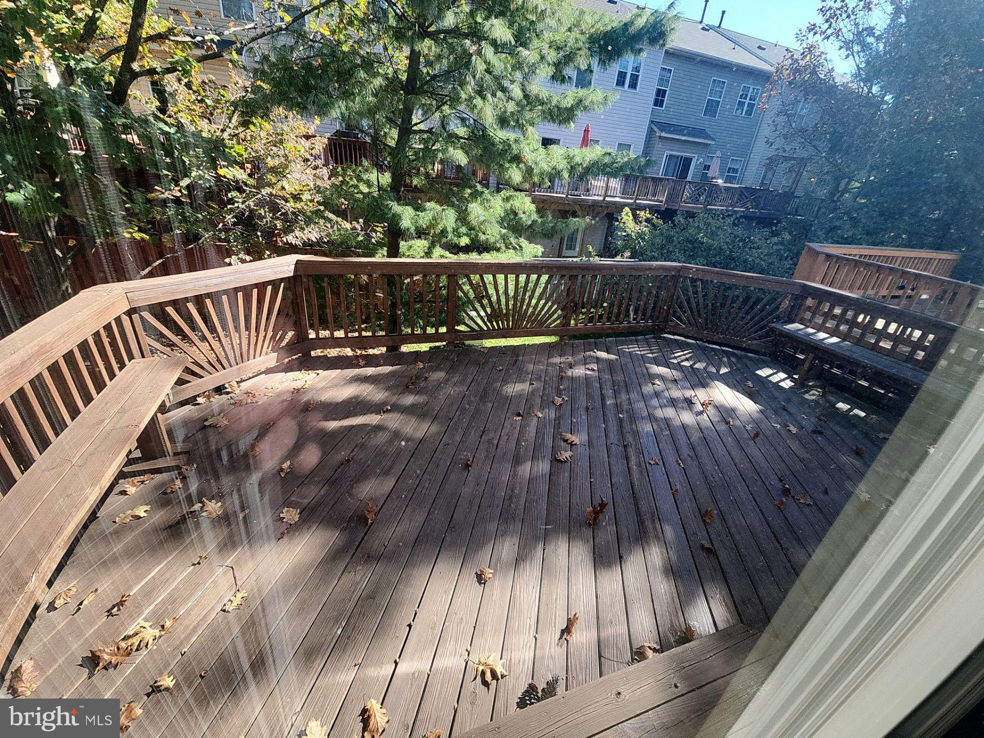 FAIR LAKES COURT - Residential Lease