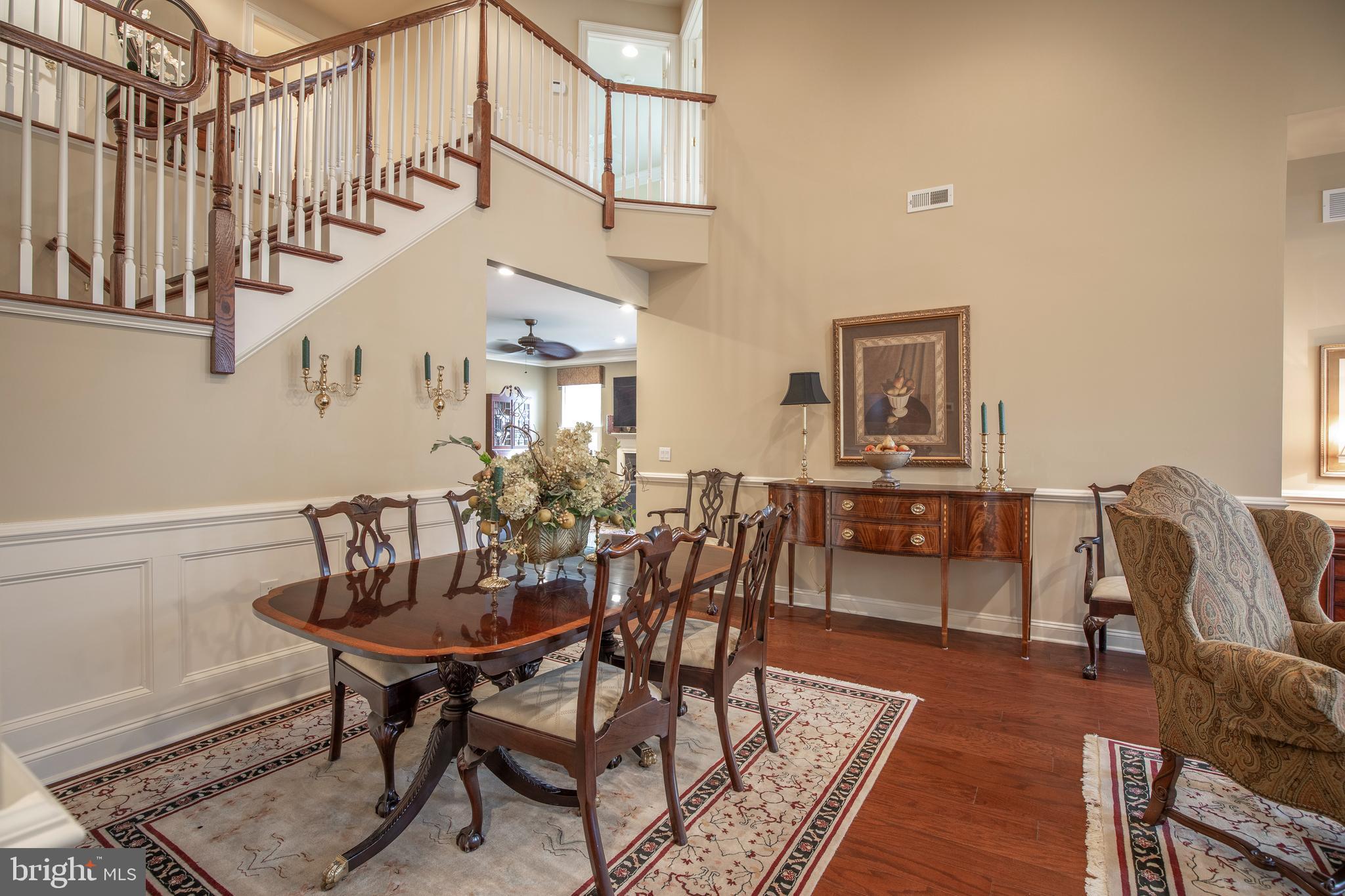 VILLAS OF NEWTOWN - Residential