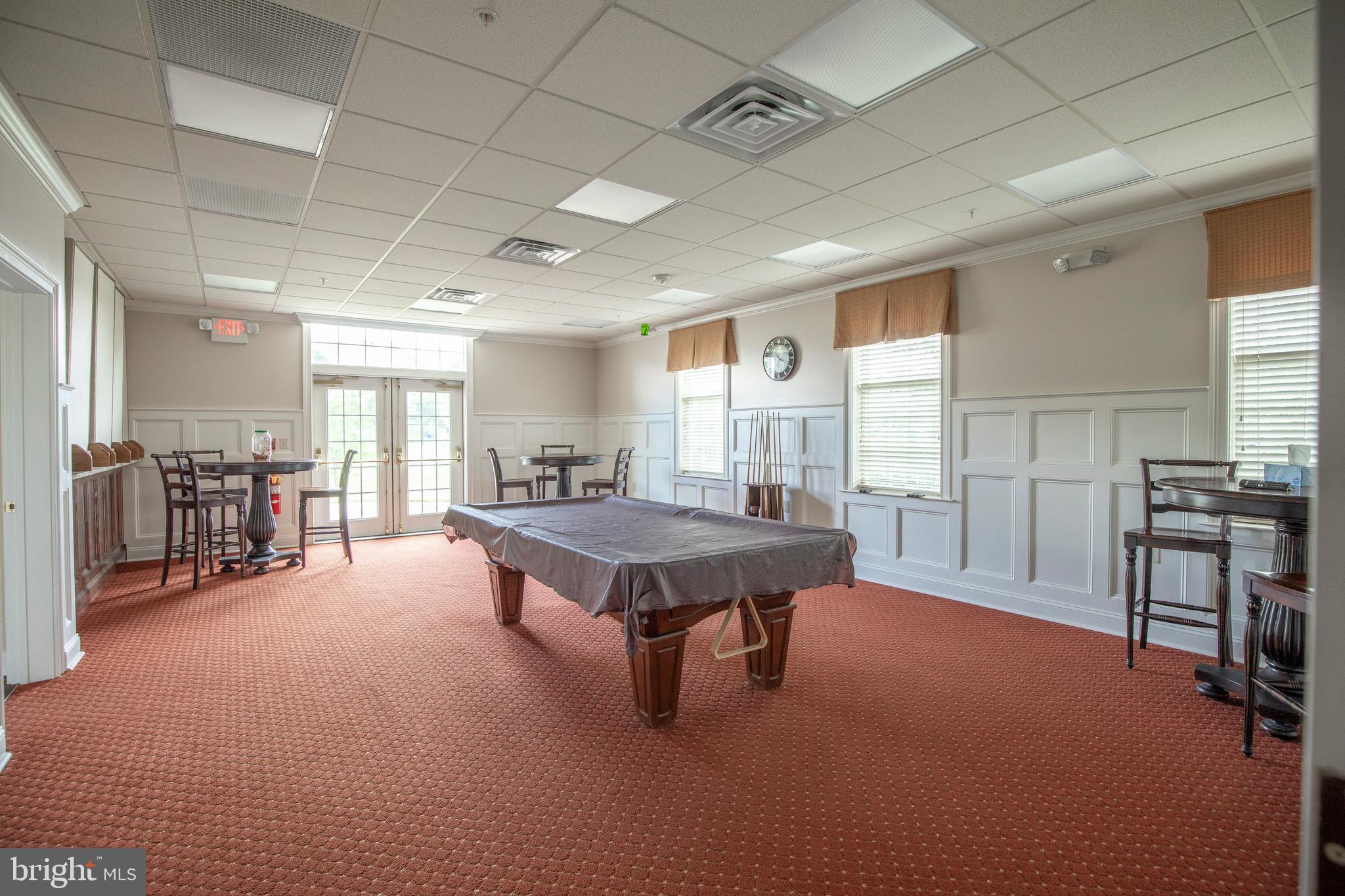 VILLAS OF NEWTOWN - Residential