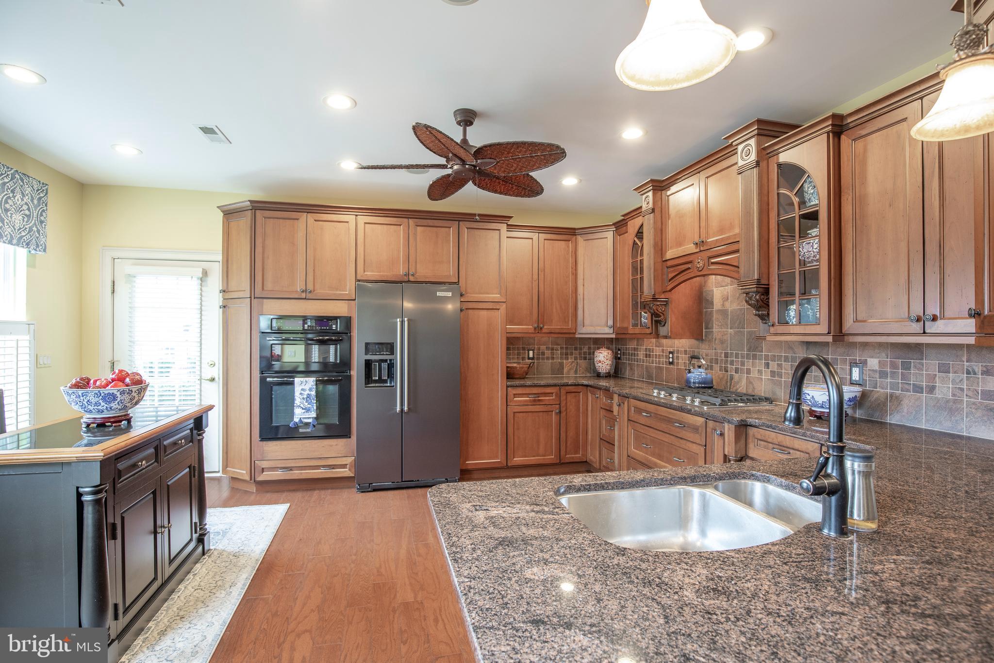 VILLAS OF NEWTOWN - Residential