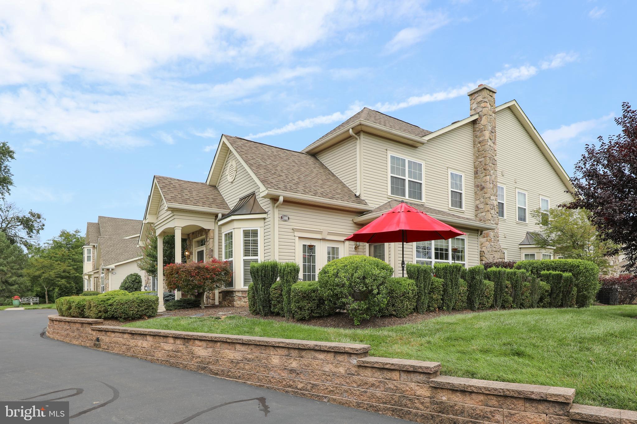 VILLAS OF NEWTOWN - Residential