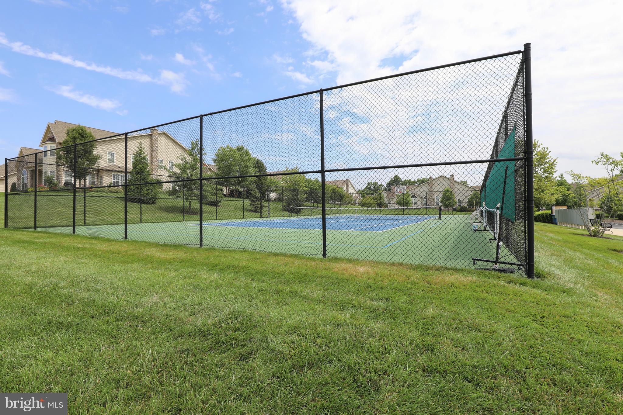 VILLAS OF NEWTOWN - Residential