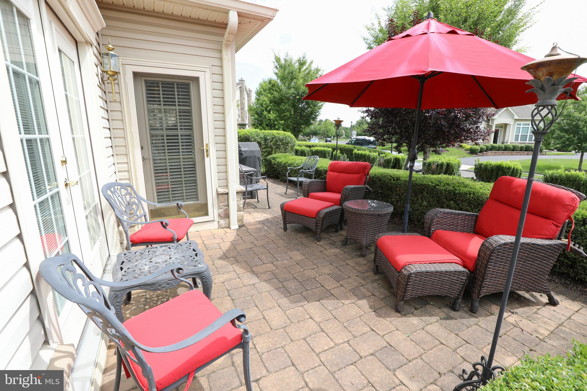 VILLAS OF NEWTOWN - Residential