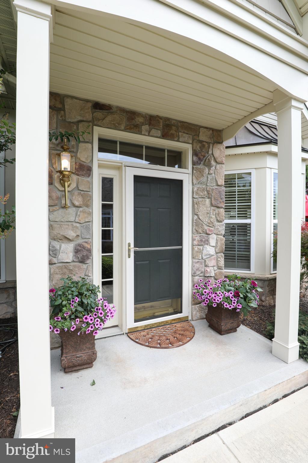 VILLAS OF NEWTOWN - Residential