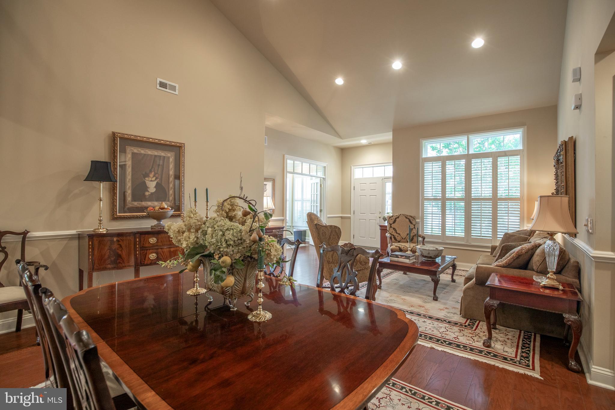 VILLAS OF NEWTOWN - Residential