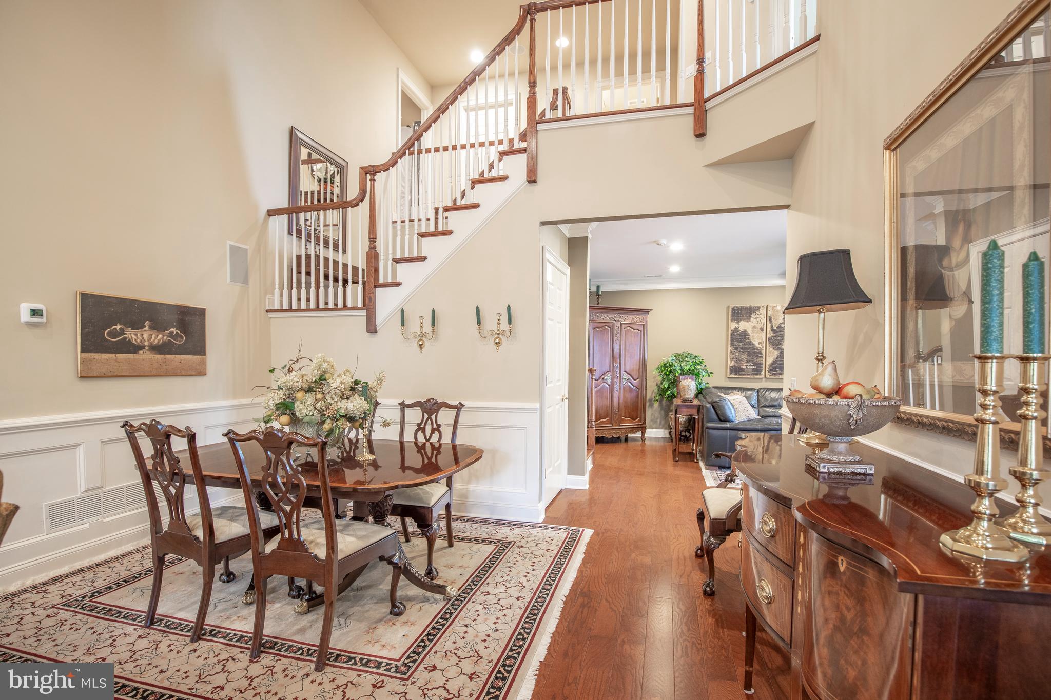 VILLAS OF NEWTOWN - Residential