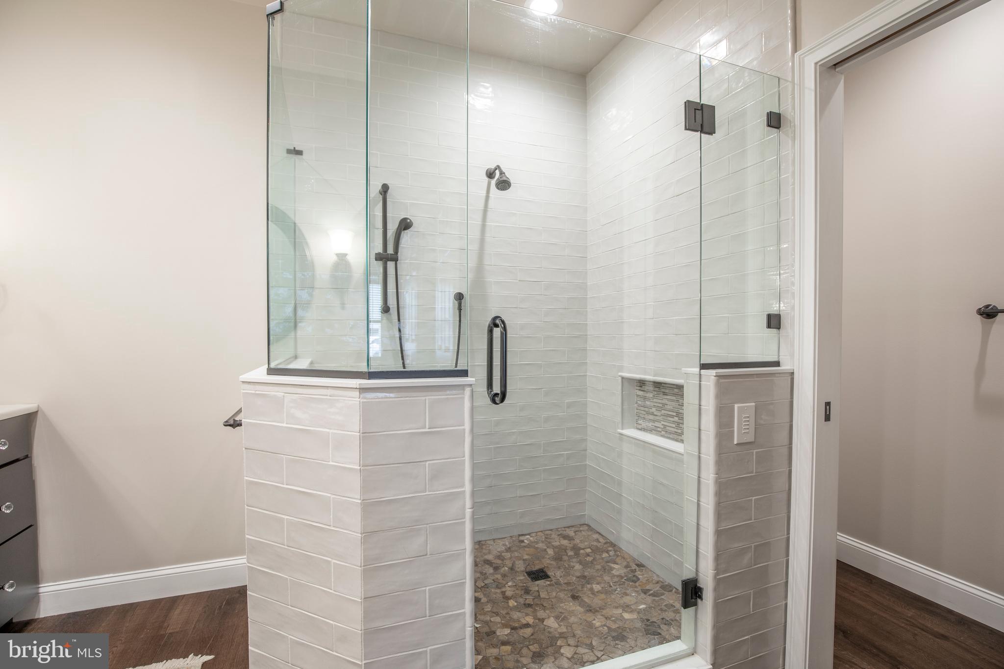 VILLAS OF NEWTOWN - Residential