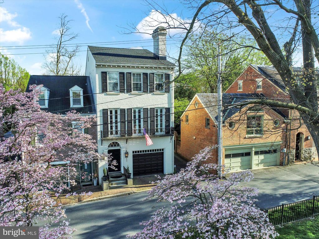 Photo of 236 E MARION ST, LANCASTER, PA 17602 (MLS # PALA2026162)