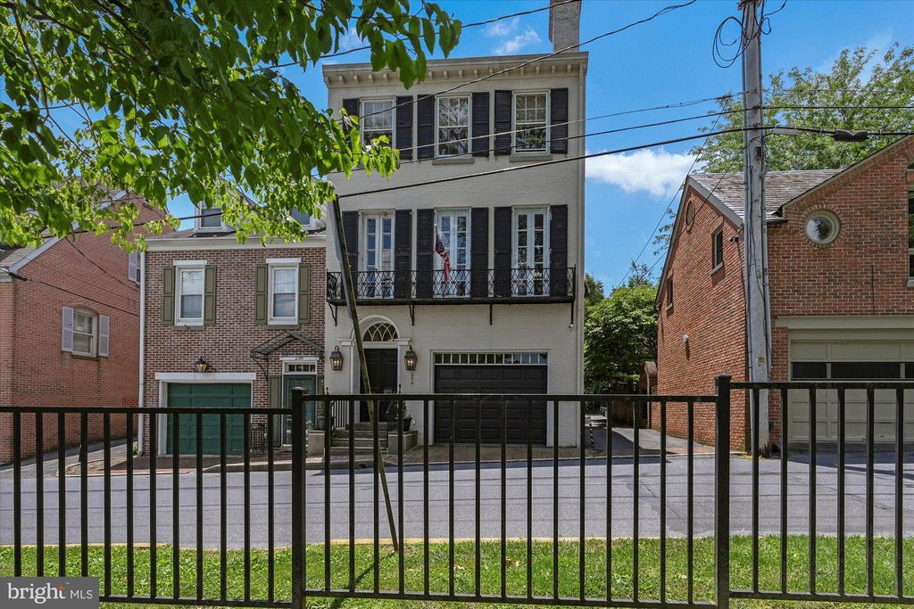 Photo of 236 E MARION ST, LANCASTER, PA 17602 (MLS # PALA2026162)