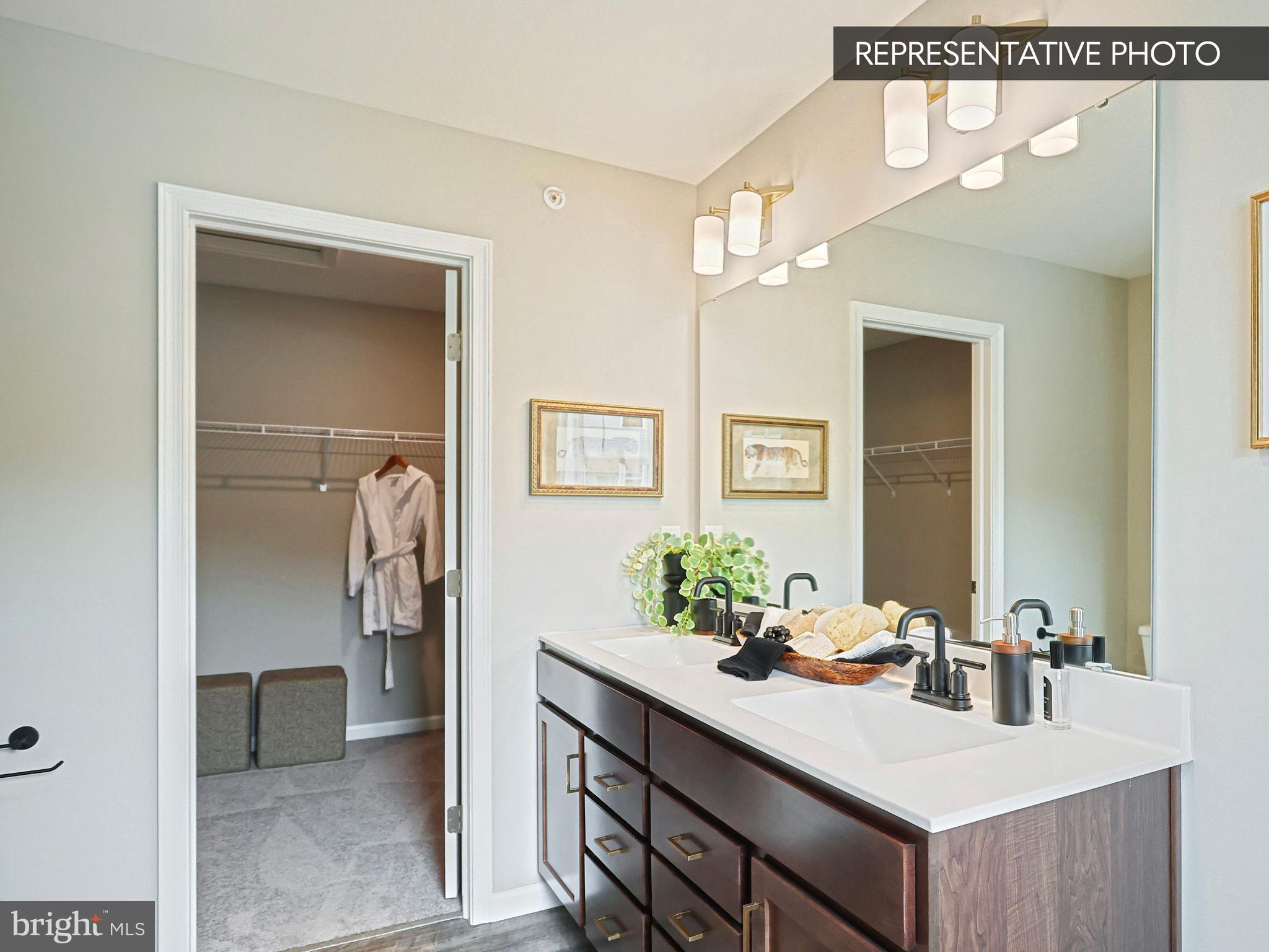 THE TOWNES AT HAMPDEN - Residential