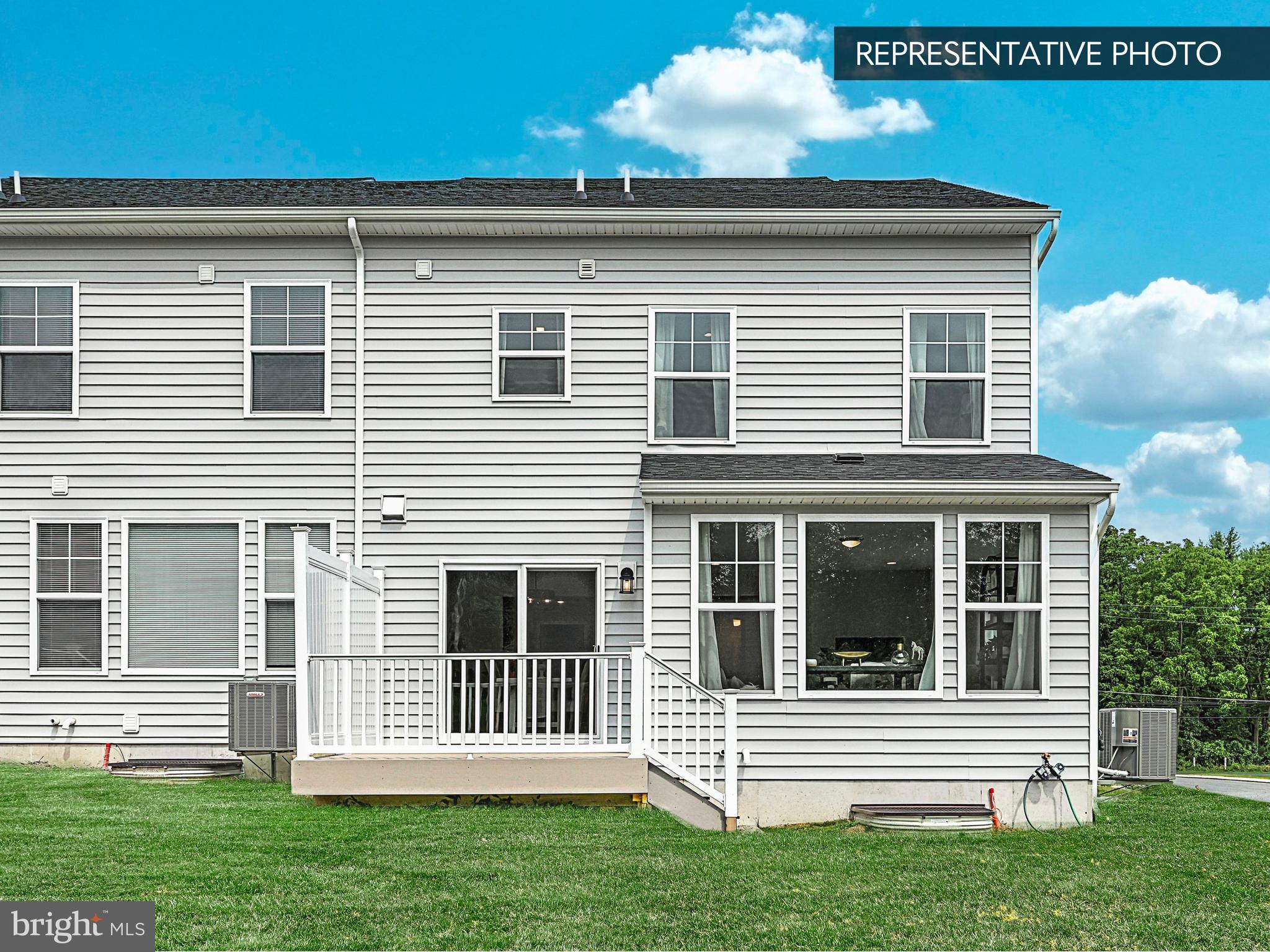 THE TOWNES AT HAMPDEN - Residential