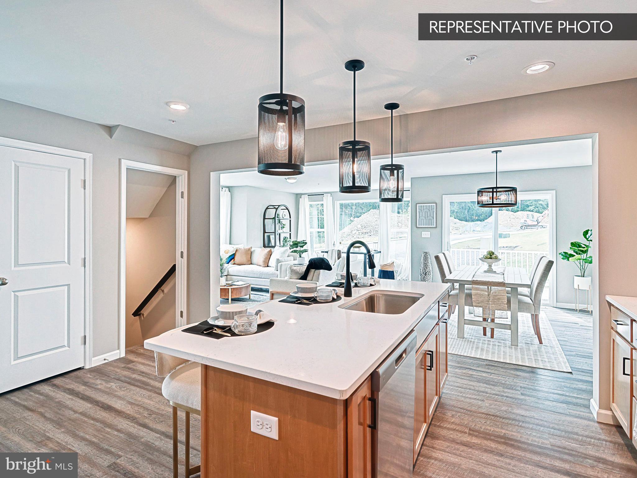 THE TOWNES AT HAMPDEN - Residential