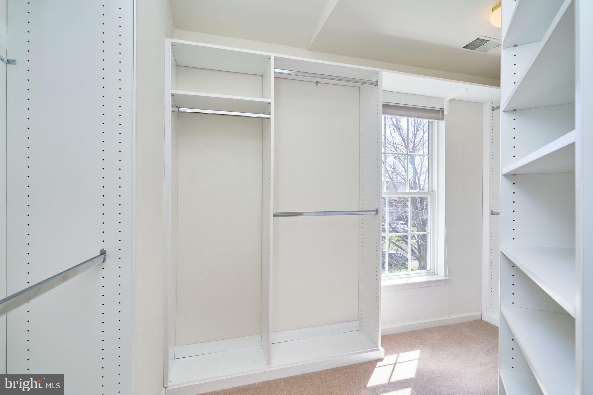 HERITAGE FARMS - Residential