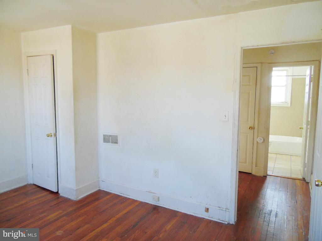 CHERRY HILL - Residential