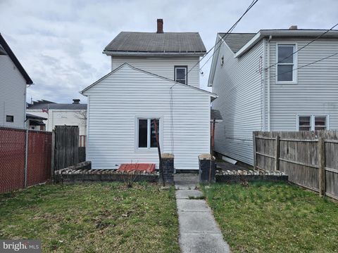 215 7TH AVENUE ALTOONA PA 16602