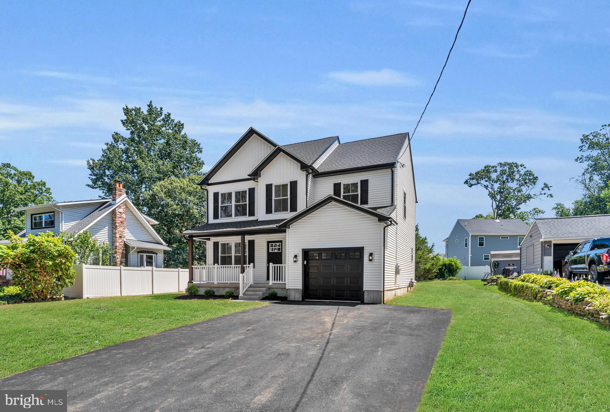 51 E SPRING STREET