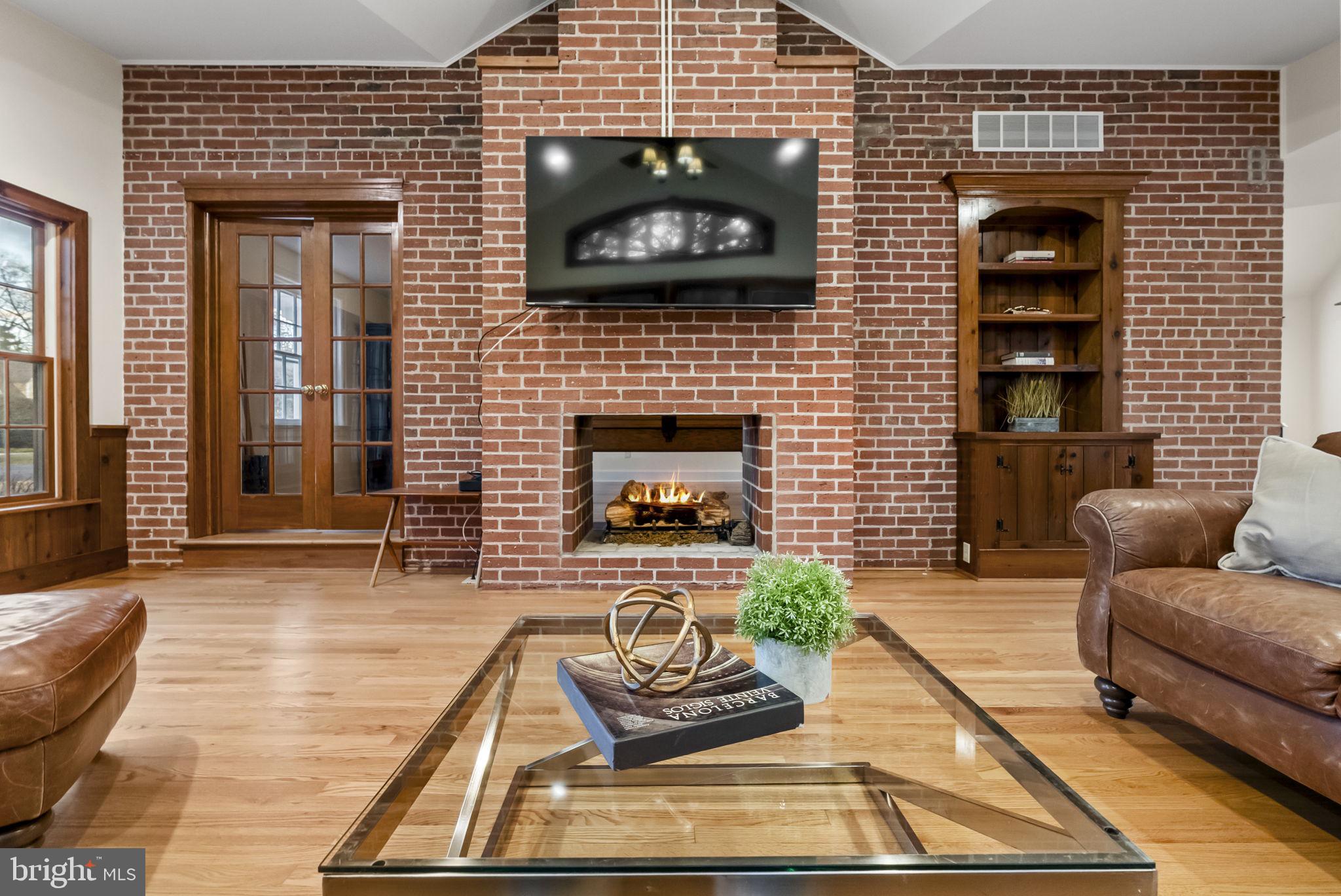 WEST ACRES - Residential