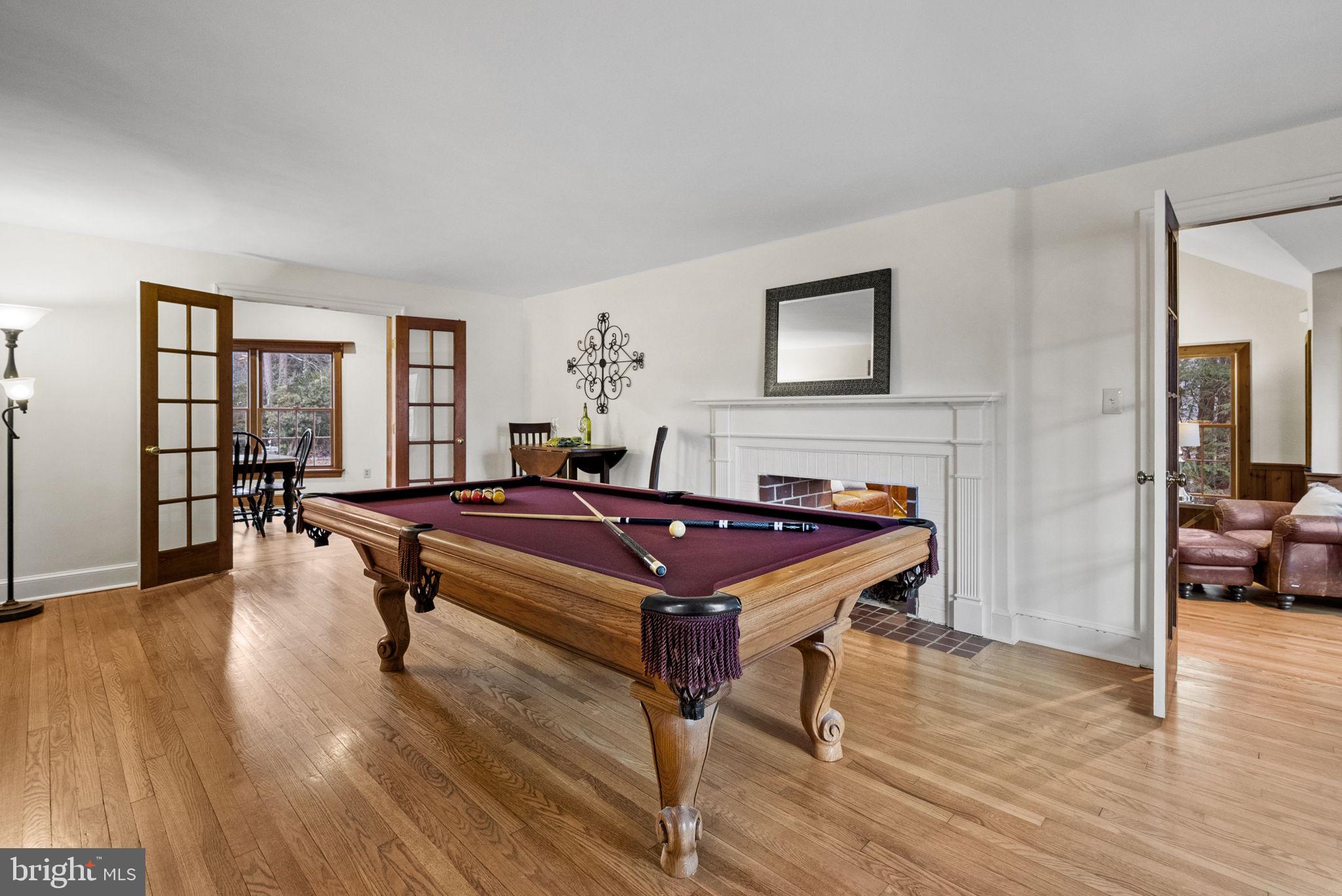 WEST ACRES - Residential