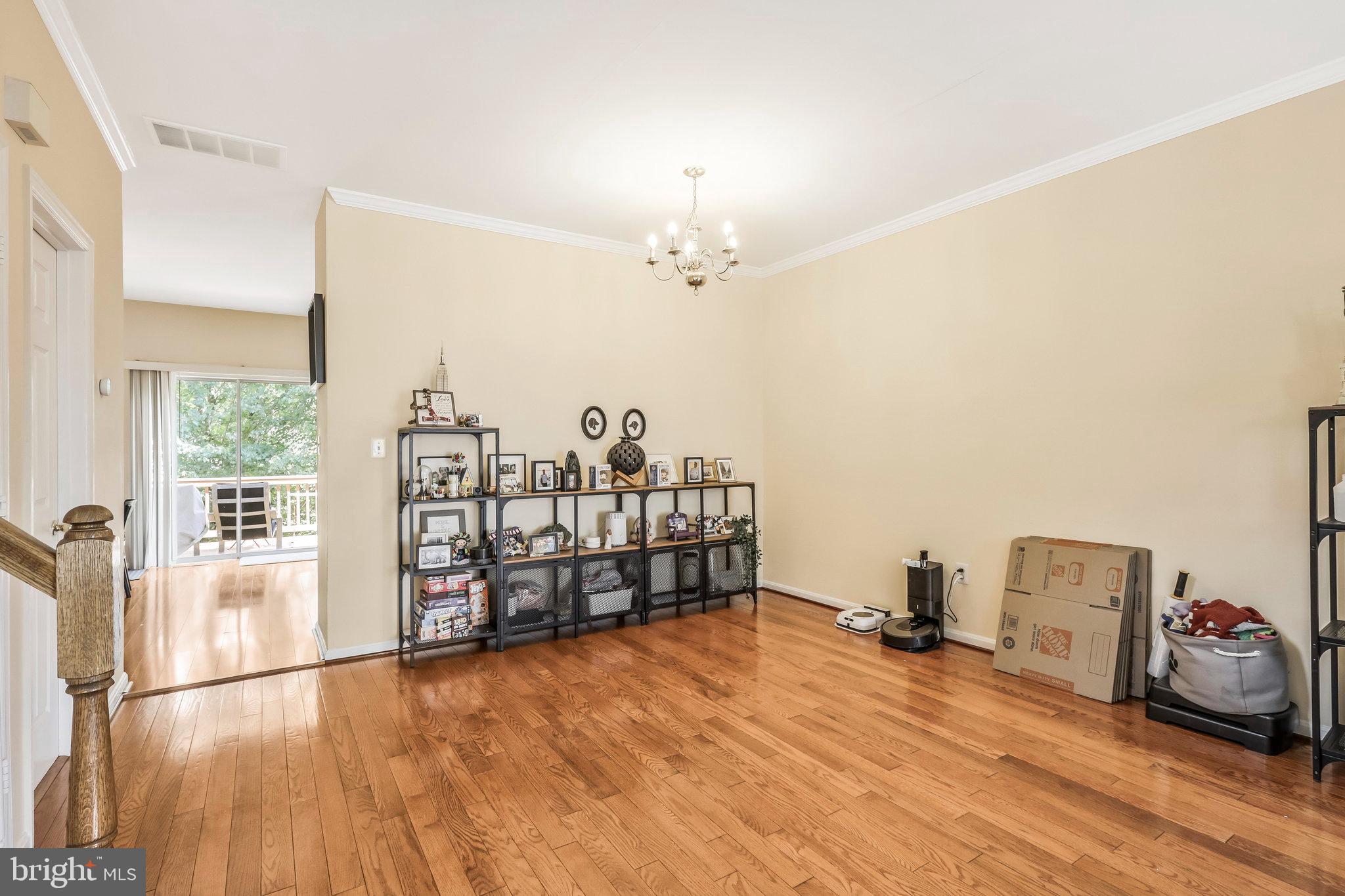 JAPONICA - Residential Lease