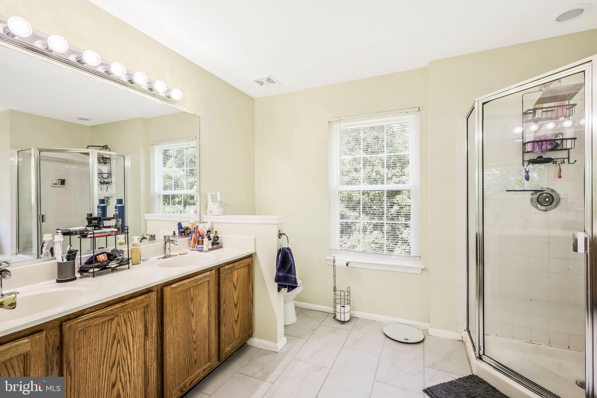 JAPONICA - Residential Lease