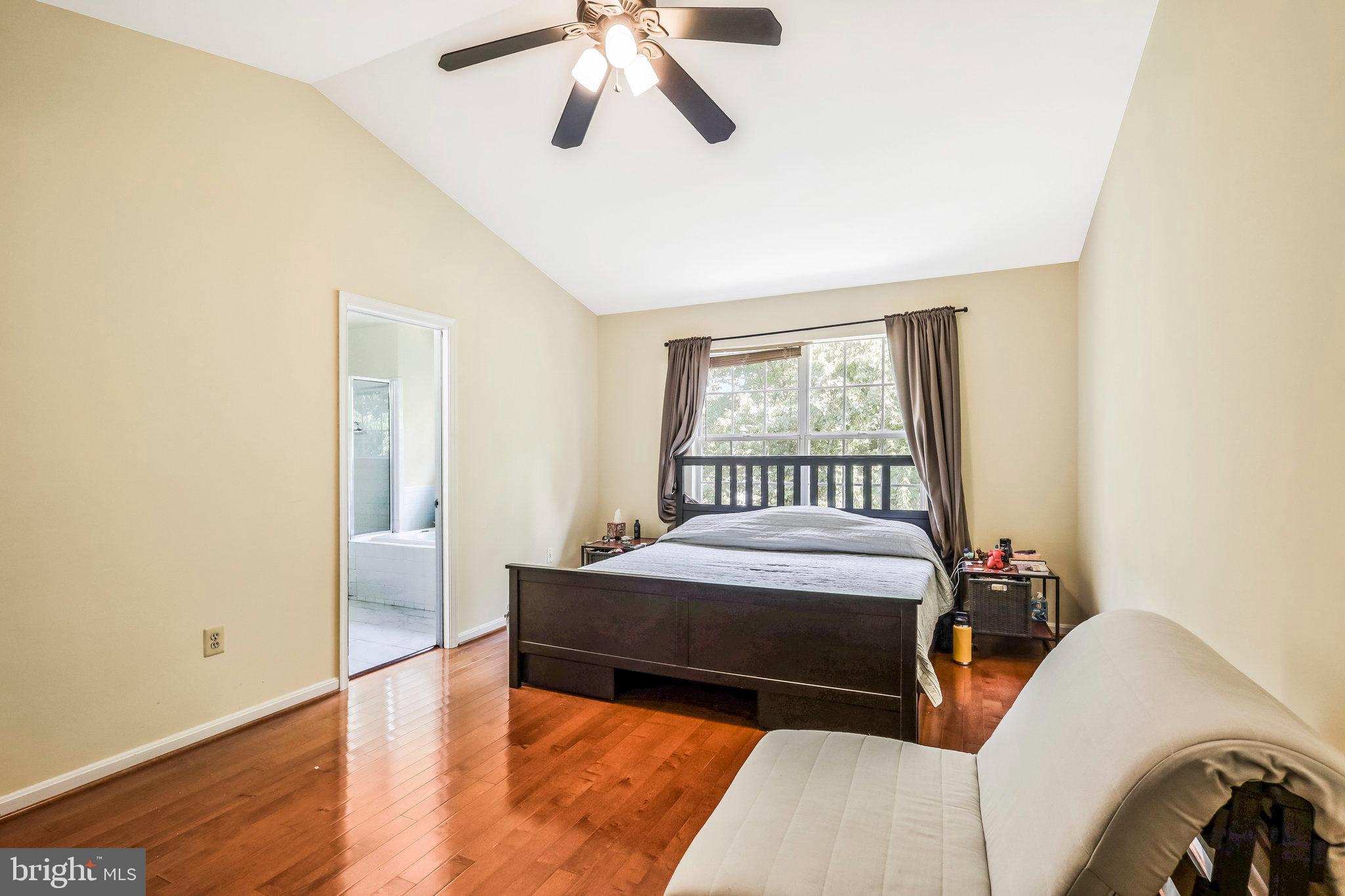 JAPONICA - Residential Lease