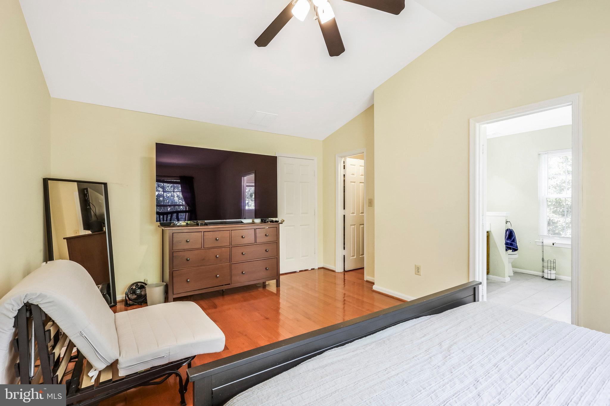 JAPONICA - Residential Lease