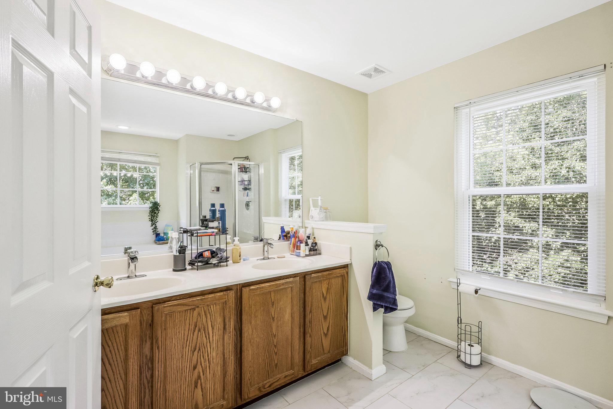 JAPONICA - Residential Lease