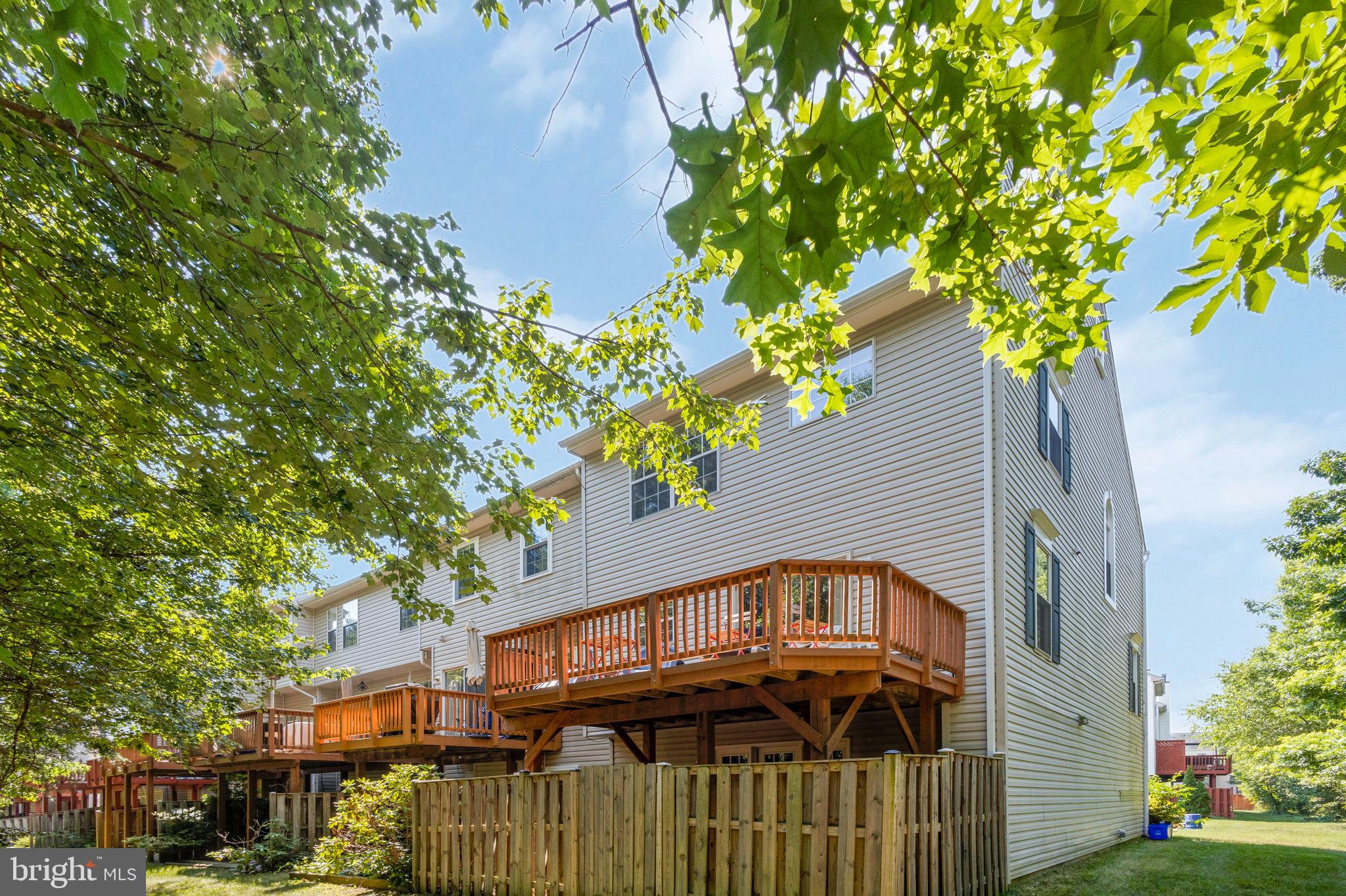 JAPONICA - Residential Lease