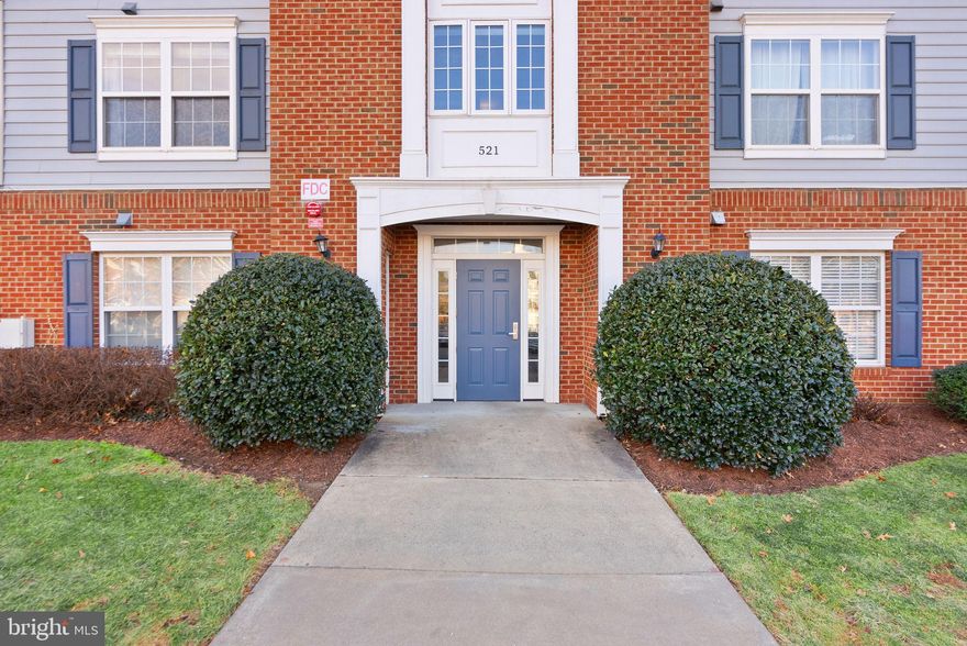 Welcome home to this affordable Leesburg Gateway II condominium—just a short walk to Downtown Leesburg and the community amenities. This light-filled home offers two spacious primary suites, two full baths, and a large living room with a cozy fireplace, plus a private balcony surrounded by mature trees—perfect for relaxing with a book or entertaining friends.
Inside, you’ll love the open, airy feel created by soaring 9' ceilings and oversized windows. The updated kitchen features  stylish granite countertops, and a nearby dining area for easy everyday living. Recent improvements include a new washer and dryer, new microwave and newer lighting throughout, and a newer water heater—so you can move in with confidence.
Both primary bedrooms include walk-in closets, private en-suite baths, and are thoughtfully positioned on opposite sides of the living room for added privacy. Enjoy being minutes from shopping, dining, and entertainment in Downtown Leesburg, including Market Station and local farmers markets. You’re also close to the W&OD Trail, parks, playgrounds, and the neighborhood pool, plus top Loudoun County schools.
Condo fees are reasonable and include water, sewer, trash, clubhouse access with a fitness area, and an inviting pool. Don’t miss this one—schedule your tour today and see everything this home has to offer!