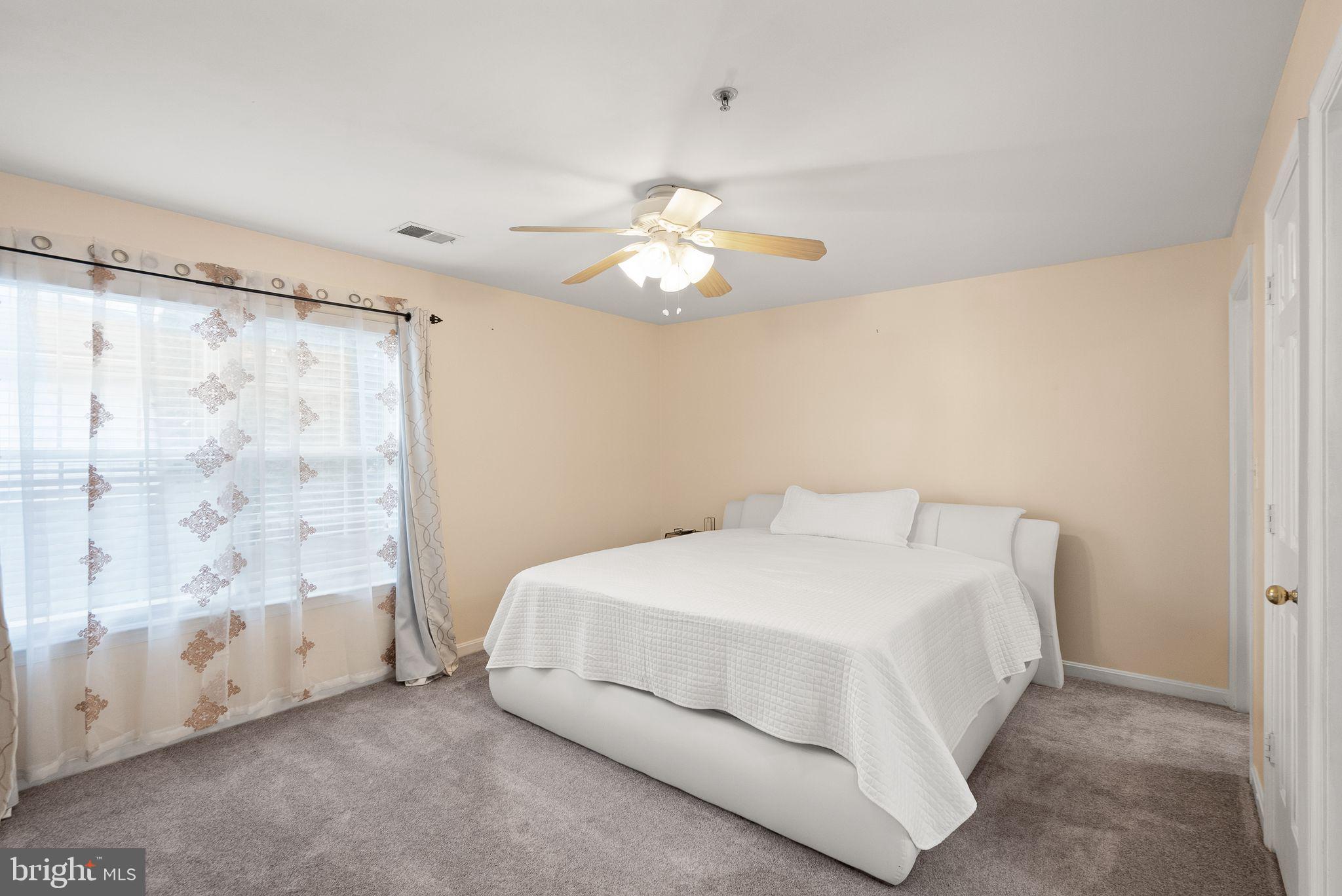 LEESBURG GATEWAY II - Residential