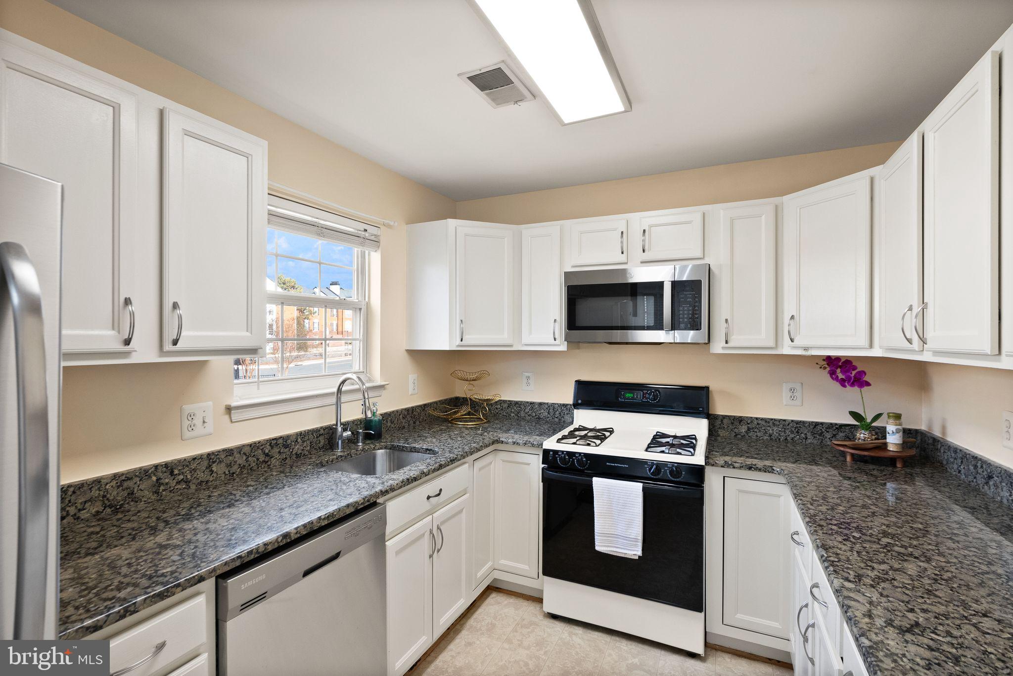 LEESBURG GATEWAY II - Residential