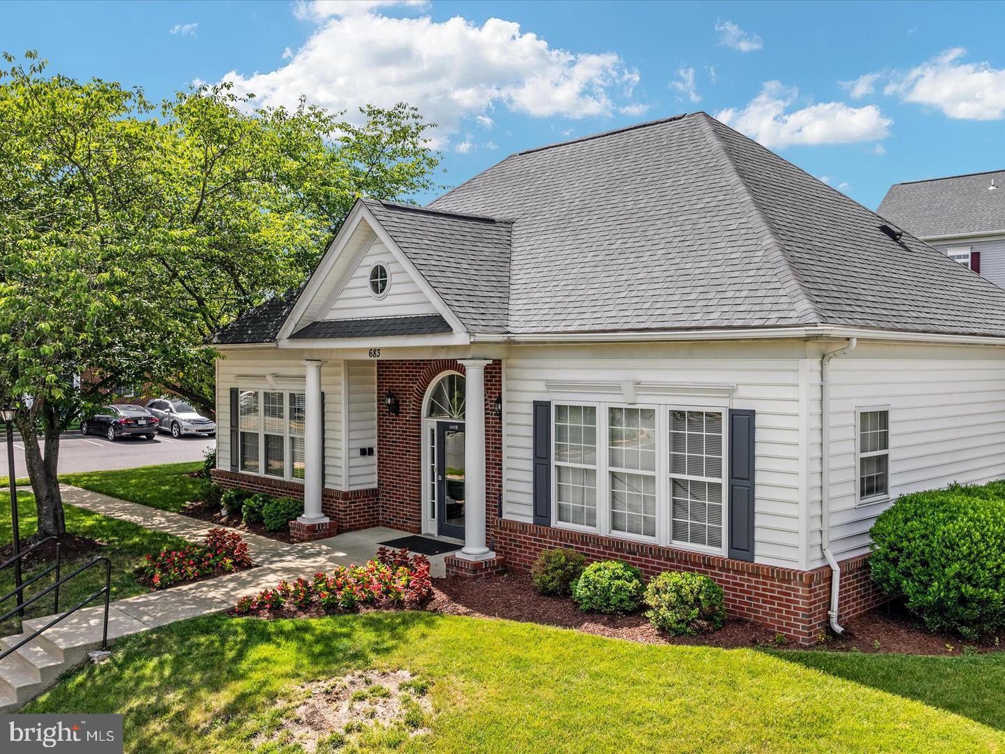 LEESBURG GATEWAY II - Residential