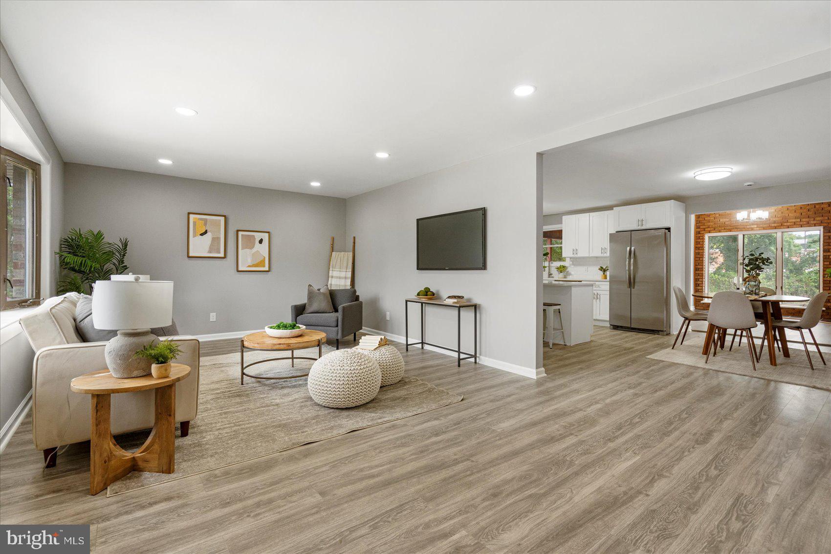 THE HIGHLANDS - Residential