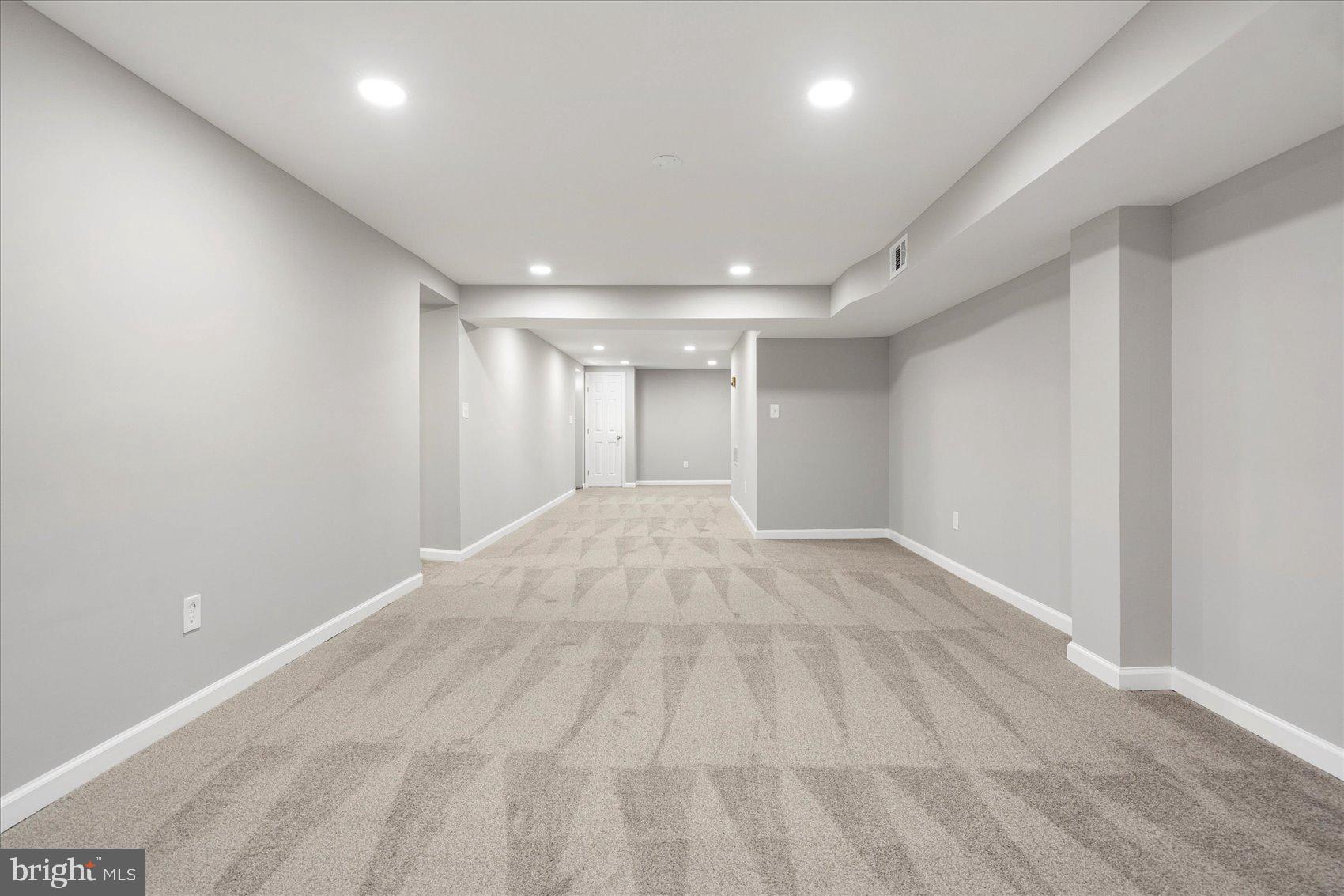 THE HIGHLANDS - Residential