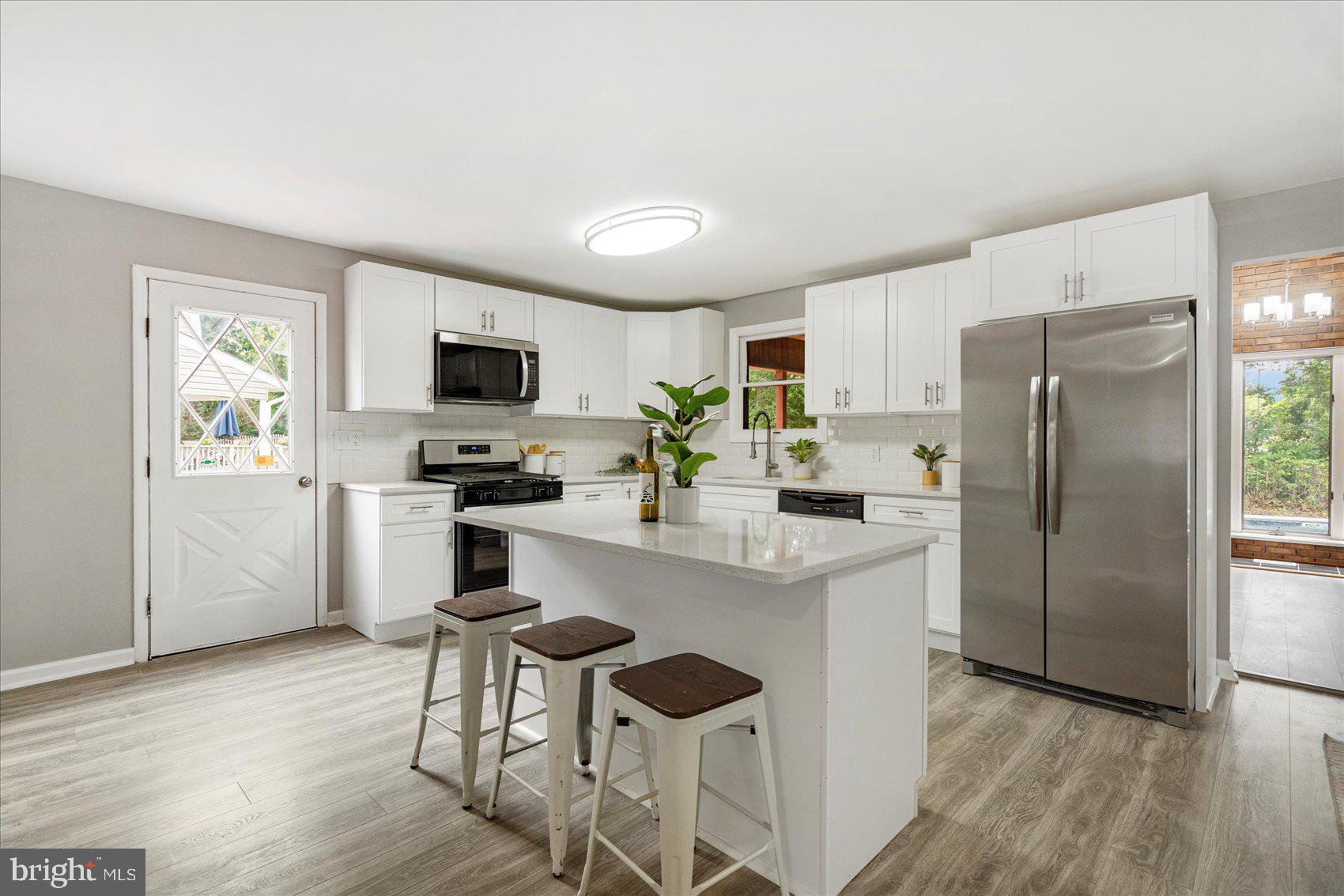 THE HIGHLANDS - Residential