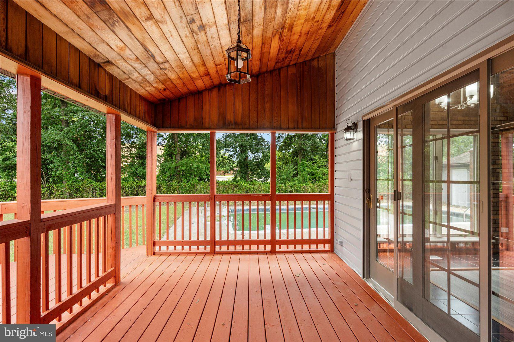 THE HIGHLANDS - Residential