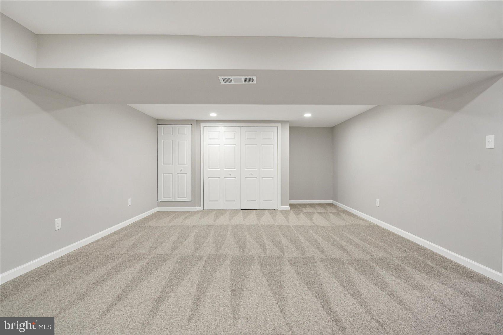 THE HIGHLANDS - Residential