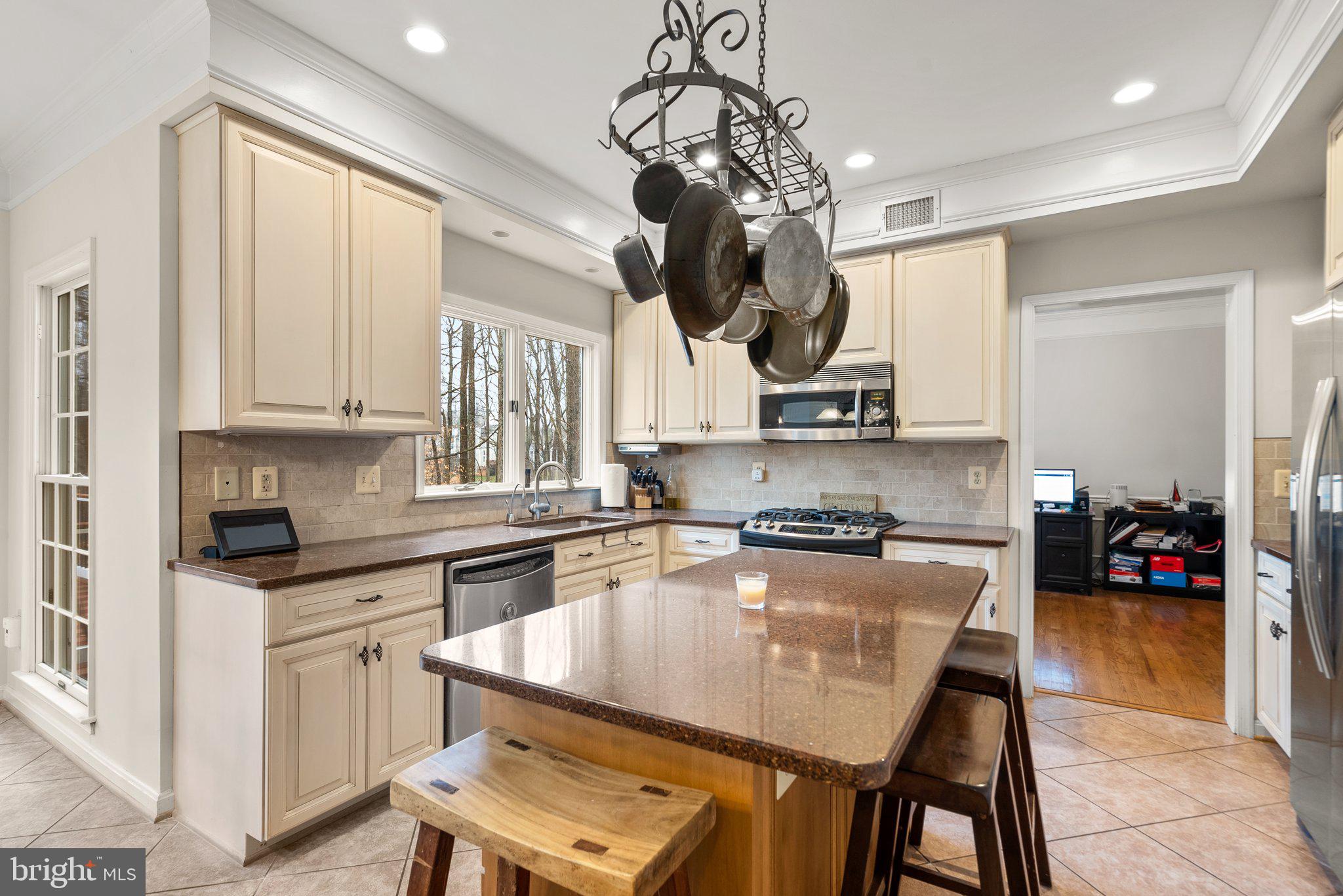 HALLOWELL - Residential