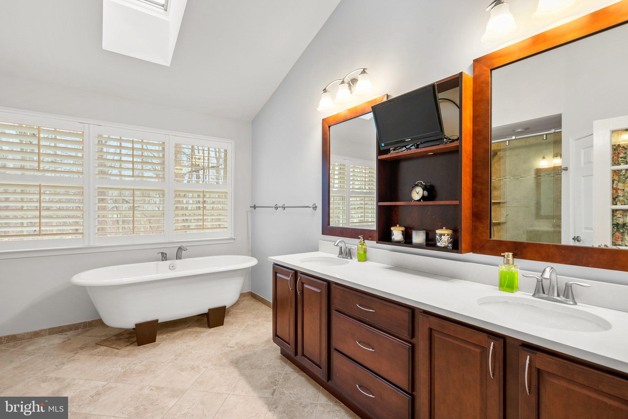 HALLOWELL - Residential