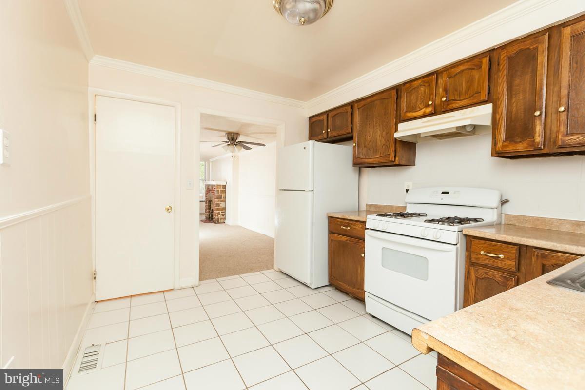 WASHINGTON VILLAGE - Residential Lease