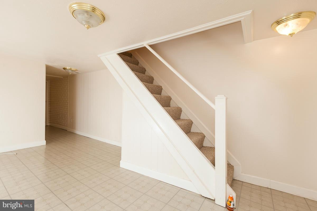 WASHINGTON VILLAGE - Residential Lease