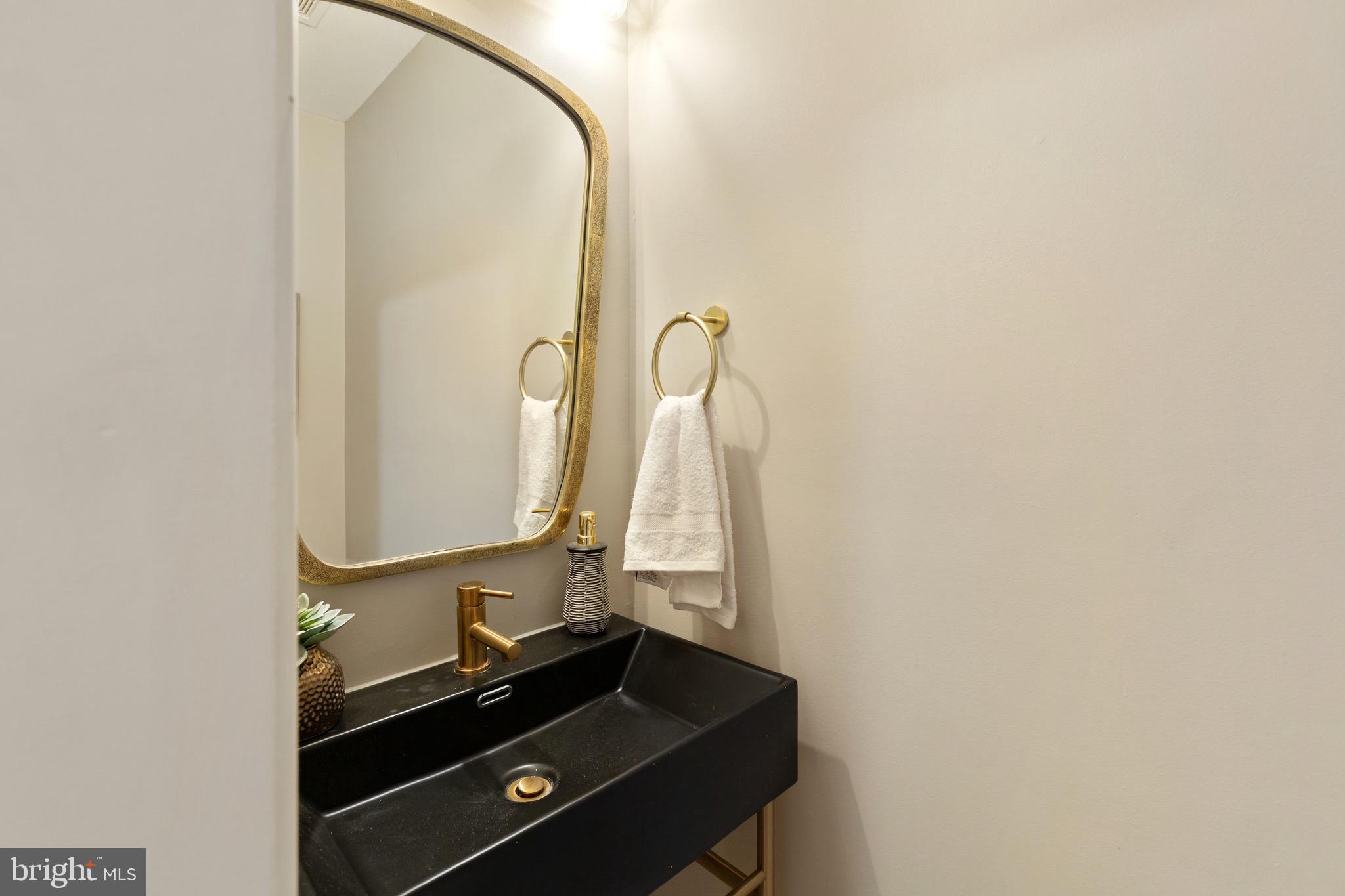 FELLS POINT HISTORIC DISTRICT - Residential Lease