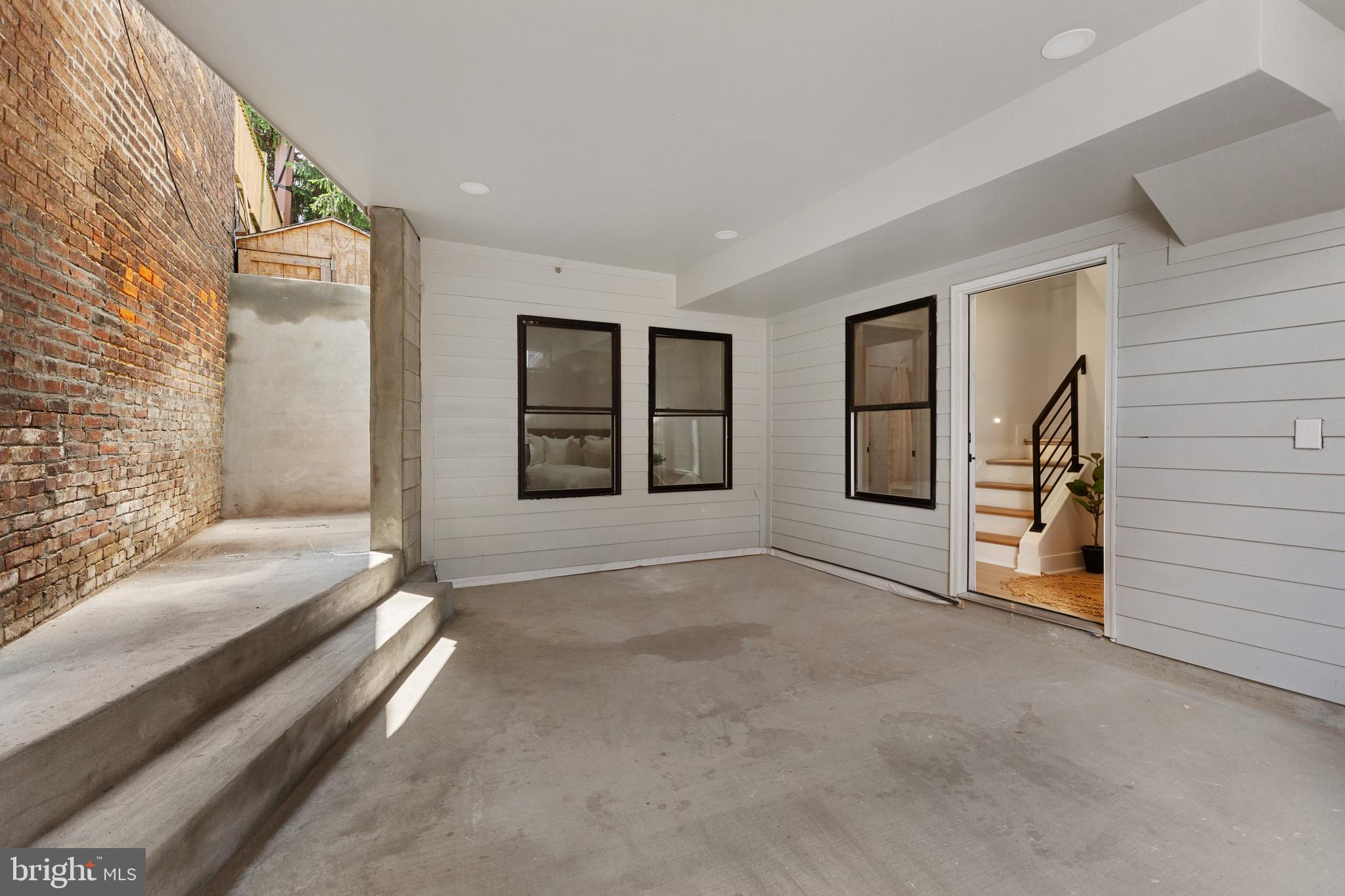 FELLS POINT HISTORIC DISTRICT - Residential Lease