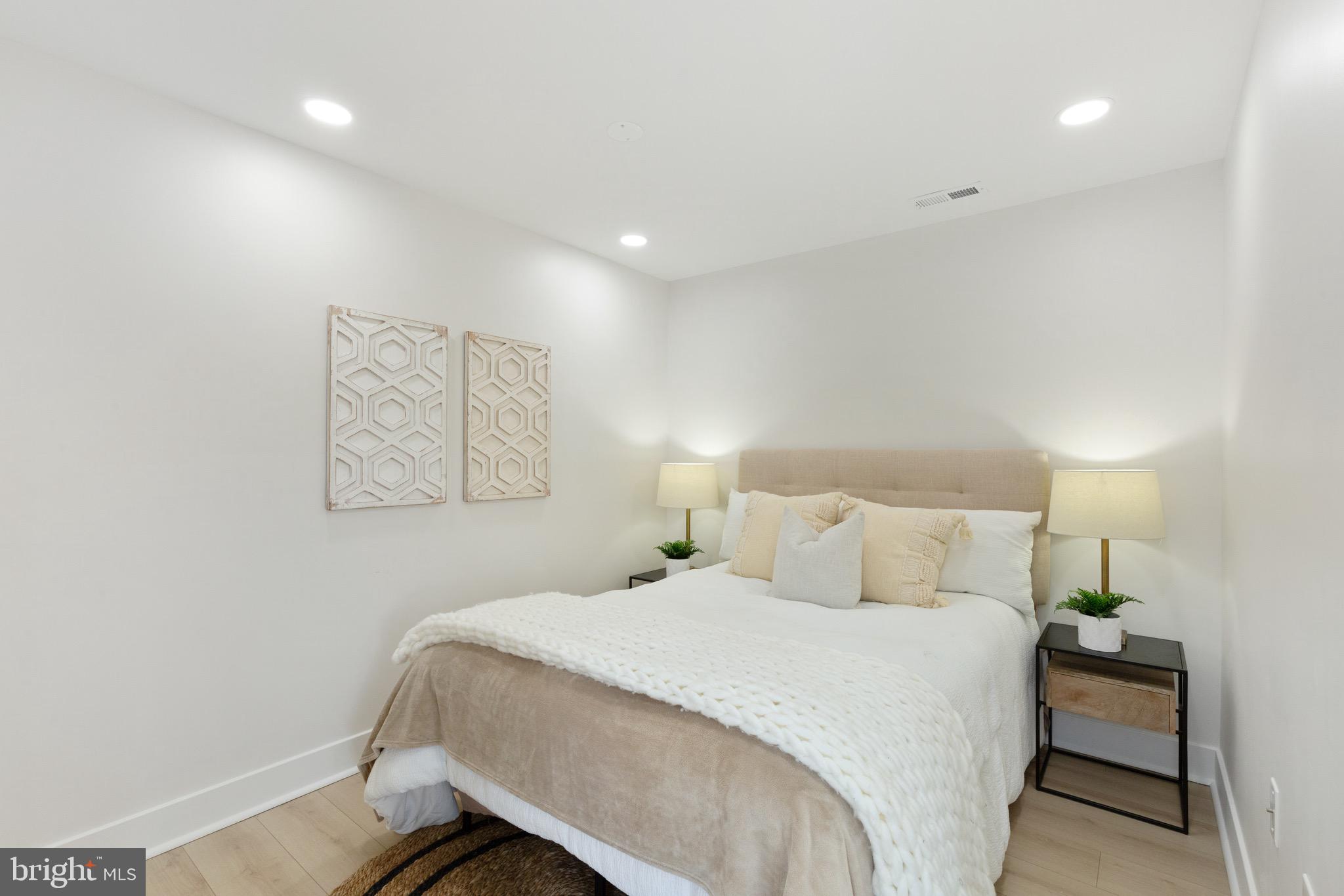 FELLS POINT HISTORIC DISTRICT - Residential Lease