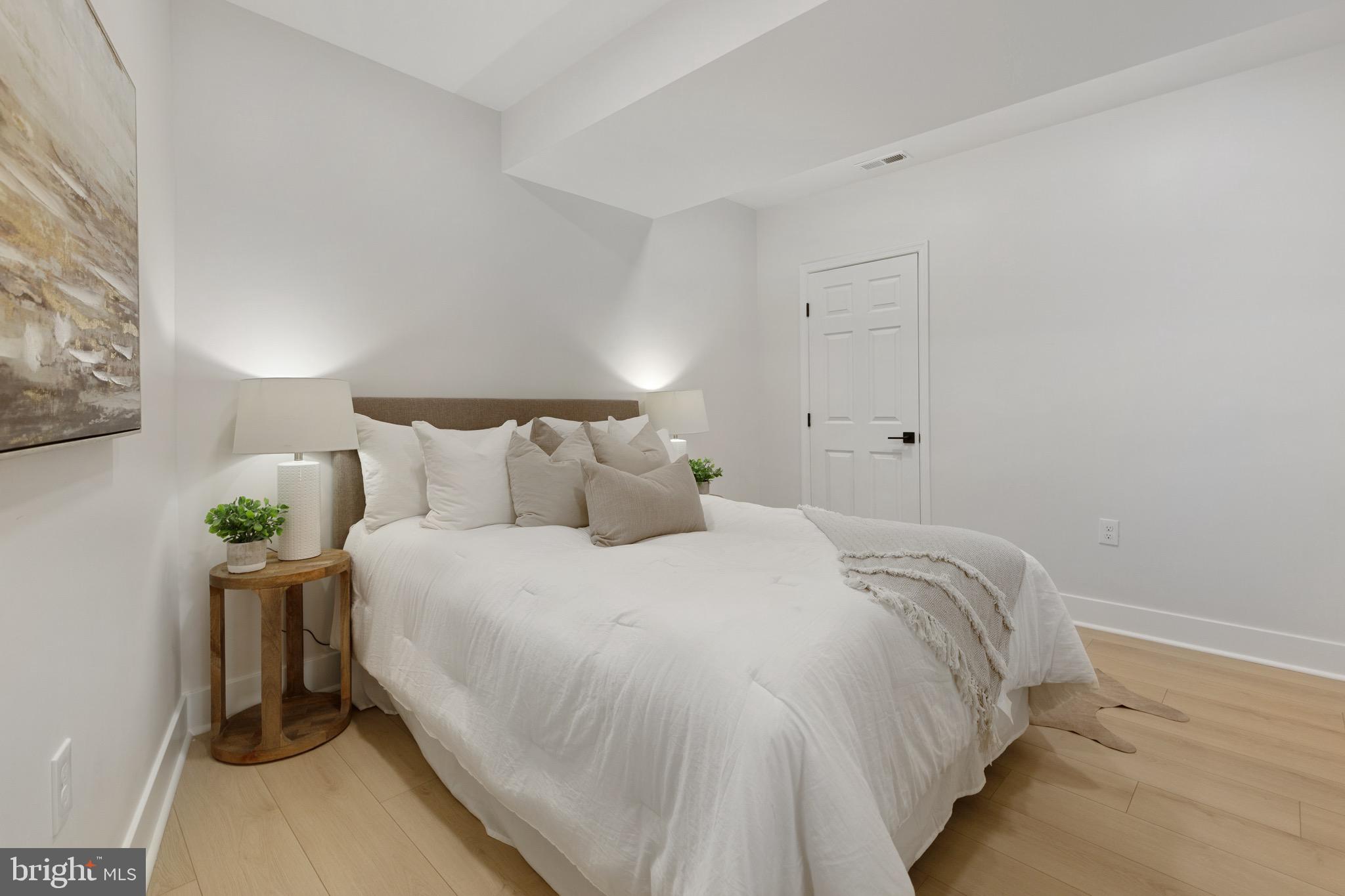 FELLS POINT HISTORIC DISTRICT - Residential Lease