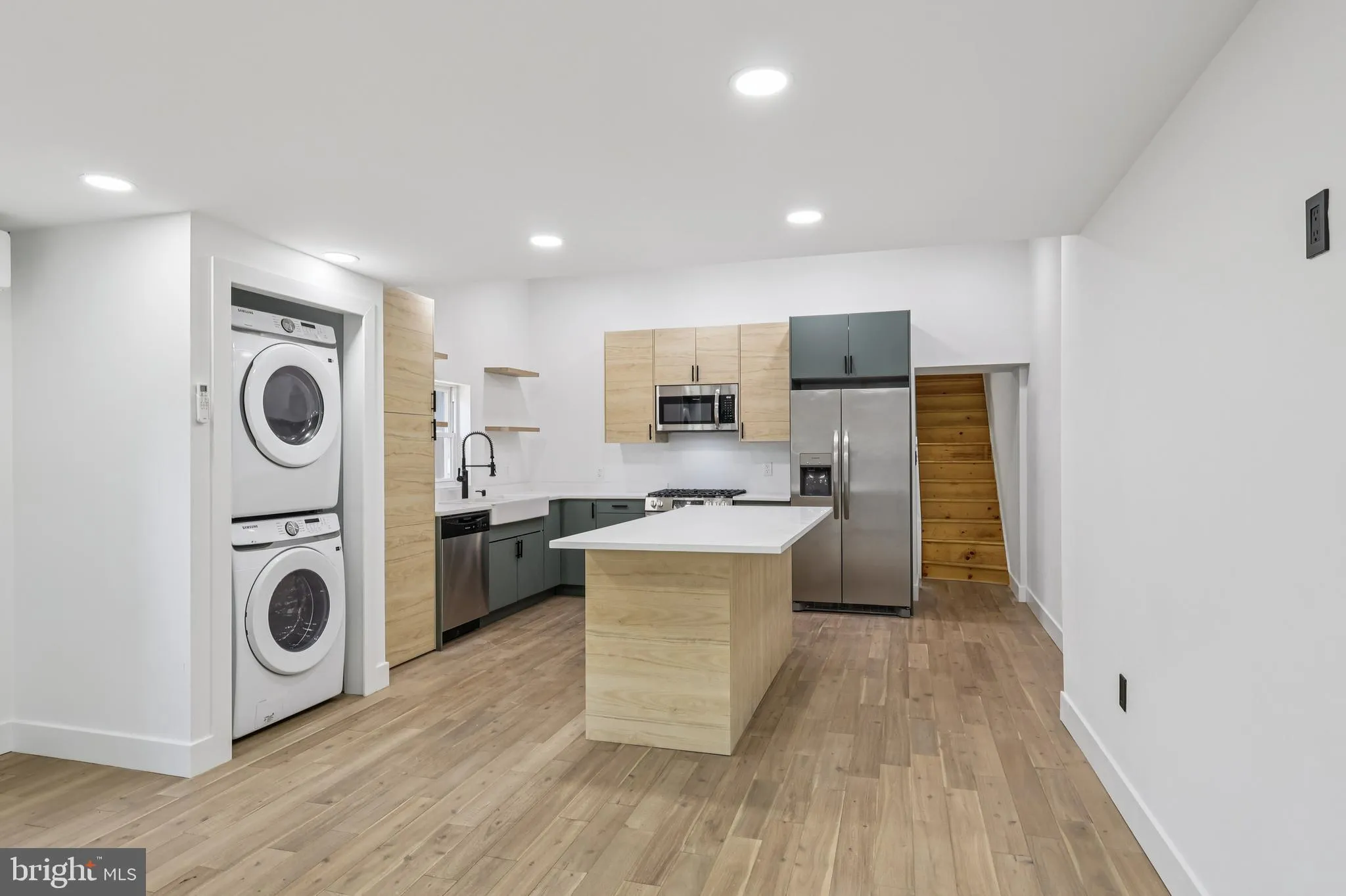 Philadelphia, Pennsylvania 19119, United States, ,Commercial,Active,174313